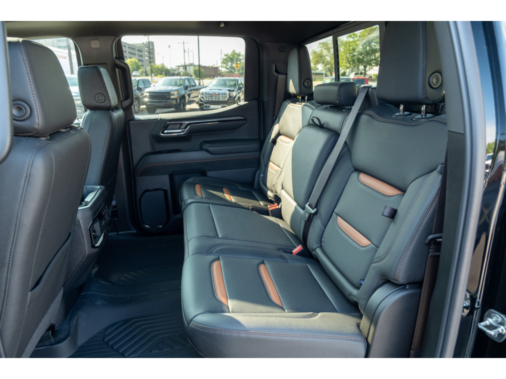 New 2026 GMC Sierra 1500 AT4 w/ AT4 Premium Package AWD/4WD image 13