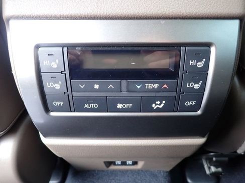 Used 2023 Lexus GX 460 Premium w/ Premium Plus Package image 20