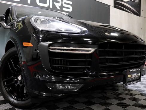 Used 2017 Porsche Cayenne GTS image 71
