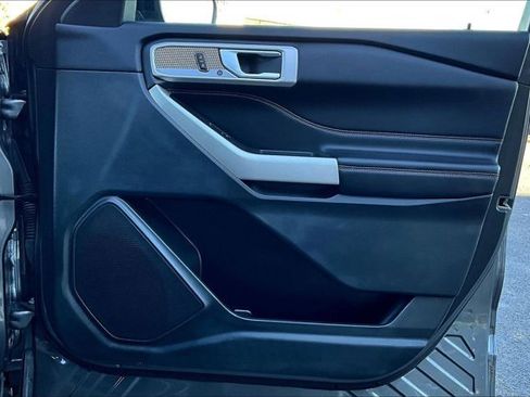 Used 2023 Ford Explorer Limited image 29