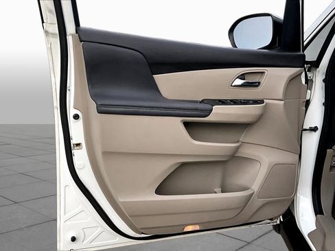 Used 2014 Honda Odyssey EX-L image 22