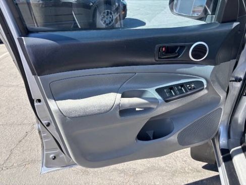 Used 2014 Toyota Tacoma PreRunner w/ TRD Sport Package RWD image 11