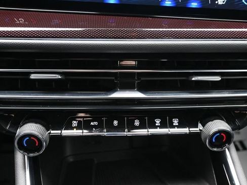 Used 2024 Chevrolet Traverse Z71 w/ LPO, Floor Liner Package image 44