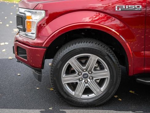 Used 2019 Ford F150 XLT w/ Equipment Group 302A Luxury AWD/4WD image 10