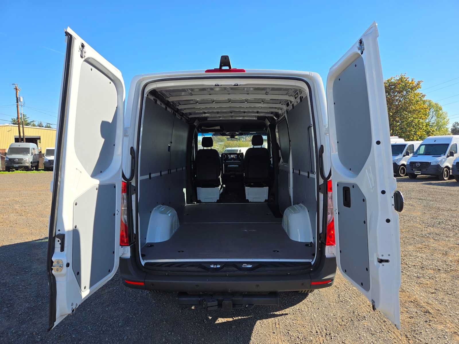 Used 2026 Mercedes-Benz Sprinter 2500 image 17