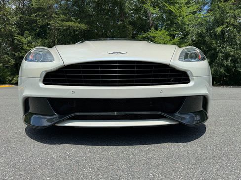 Used 2014 Aston Martin Vanquish Coupe RWD image 21