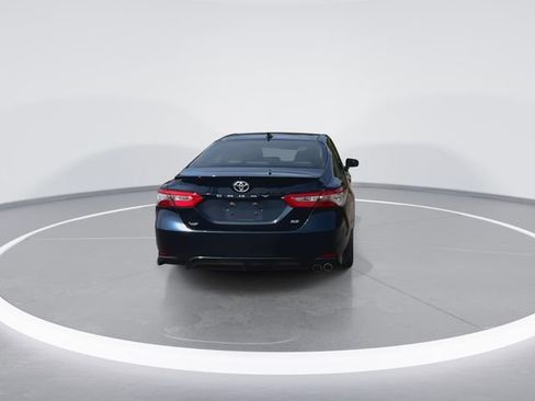 Used 2019 Toyota Camry SE image 9