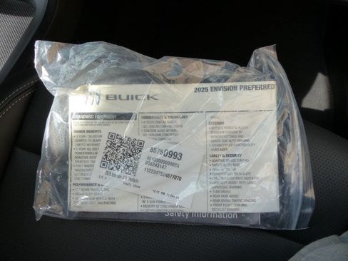 Used 2025 Buick Envision Preferred AWD/4WD image 47