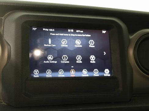 Used 2021 Jeep Wrangler Sport S image 7