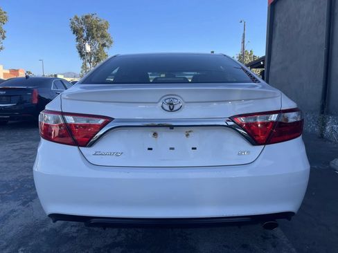 Used 2017 Toyota Camry SE FWD image 8