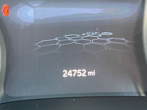 Used 2025 Jeep Compass Limited image 40