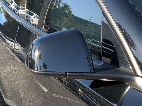 Used 2022 Tesla Model Y Performance image 12