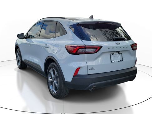 Used 2025 Ford Escape ST-Line FWD image 4