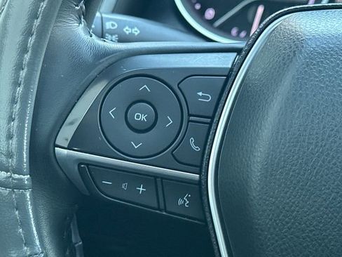 Used 2023 Toyota Camry XLE image 18