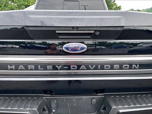 Used 2021 Ford F250 Lariat w/ Lariat Ultimate Package AWD/4WD image 27