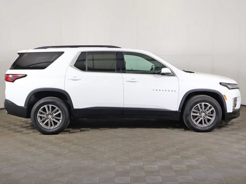 Used 2023 Chevrolet Traverse LT FWD image 19