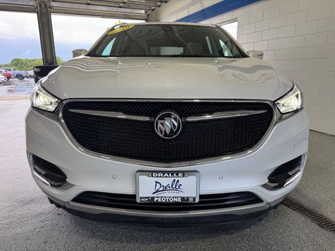 Used 2020 Buick Enclave Premium w/ Sun and Sites Package FWD image 3