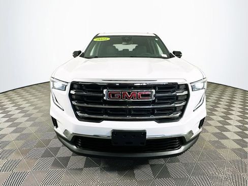 Used 2025 GMC Acadia Elevation image 4