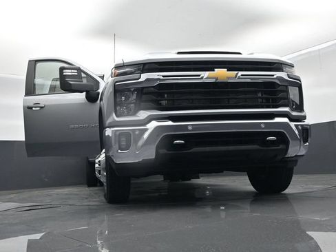 Used 2025 Chevrolet Silverado 3500 LT w/ All Star Edition AWD/4WD image 69