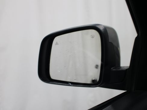 Used 2022 Jeep Grand Cherokee Laredo X AWD/4WD image 9