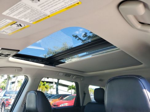 Certified 2023 Nissan Pathfinder Platinum image 9