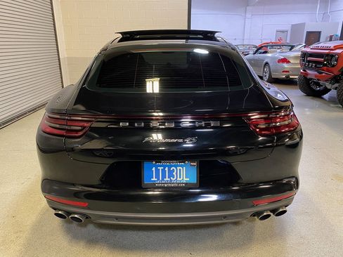 Used 2020 Porsche Panamera 4S image 8