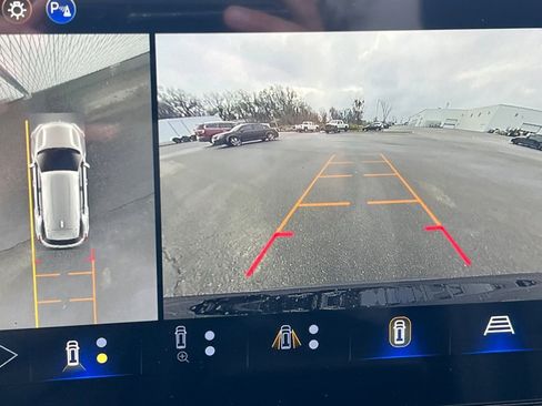 New 2026 Chevrolet Equinox LT w/ Convenience Package II image 17