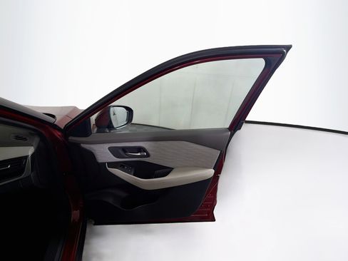 Used 2023 Nissan Rogue SV AWD/4WD image 30