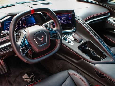Used 2022 Chevrolet Corvette Stingray Premium Cpe w/ Z51 Performance Package RWD image 13