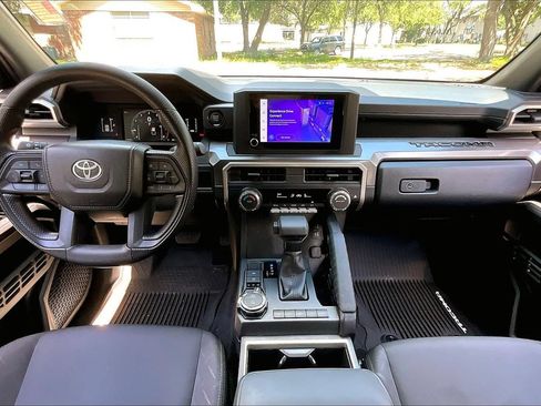 Used 2024 Toyota Tacoma SR5 AWD/4WD image 7