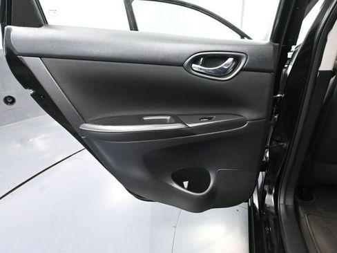 Used 2018 Nissan Sentra S image 30