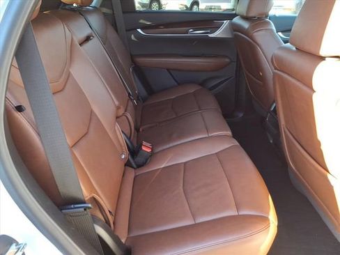 Used 2021 Cadillac XT5 Premium Luxury image 21