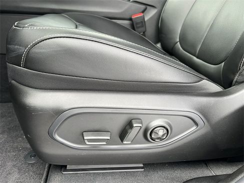 New 2025 Jeep Grand Cherokee L Limited w/ Luxury Tech Group II image 11