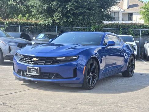 Used 2023 Chevrolet Camaro LT RWD image 4