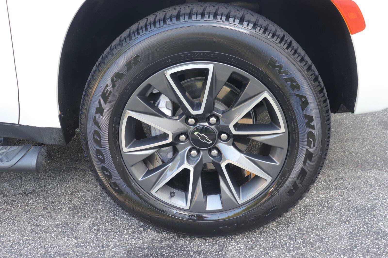 Used 2023 Chevrolet Tahoe Z71 AWD/4WD image 35