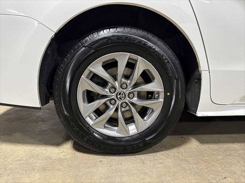Certified 2022 Toyota Sienna LE FWD image 10