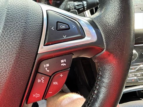 Used 2016 Ford Edge SEL w/ Equipment Group 201A AWD/4WD image 19