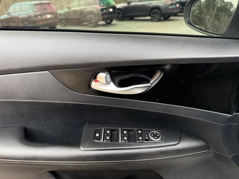 Used 2019 Kia Forte S w/ S Premium Package image 15