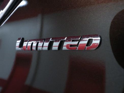 Used 2023 Toyota Tundra Limited w/ Power Package image 43