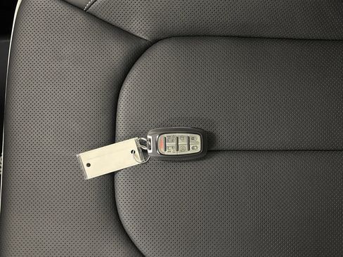 New 2026 Chrysler Pacifica Limited w/ S Appearance Package image 40