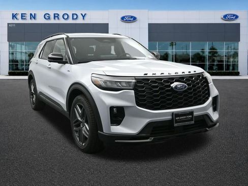 New 2026 Ford Explorer ST-Line RWD image 1