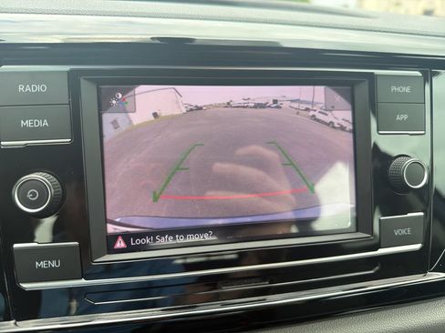 Used 2023 Volkswagen Taos S FWD image 8