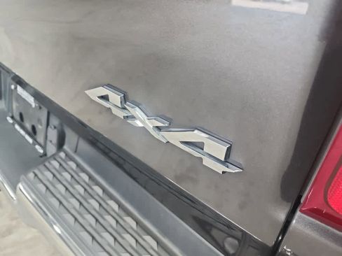 Used 2019 RAM 1500 Big Horn image 18