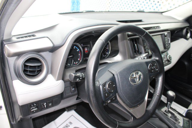 Used 2017 Toyota RAV4 Limited w/ Advanced Technology Package FWD image 8