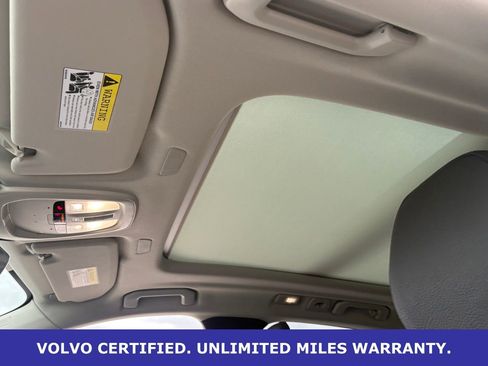 Certified 2025 Volvo XC60 B5 Plus AWD/4WD image 32