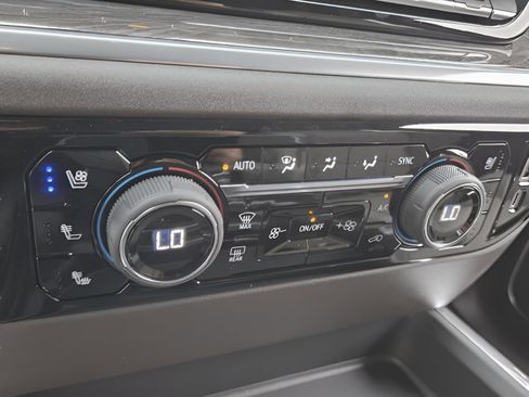 New 2026 Chevrolet Silverado 2500 LTZ w/ LTZ Convenience Package image 16