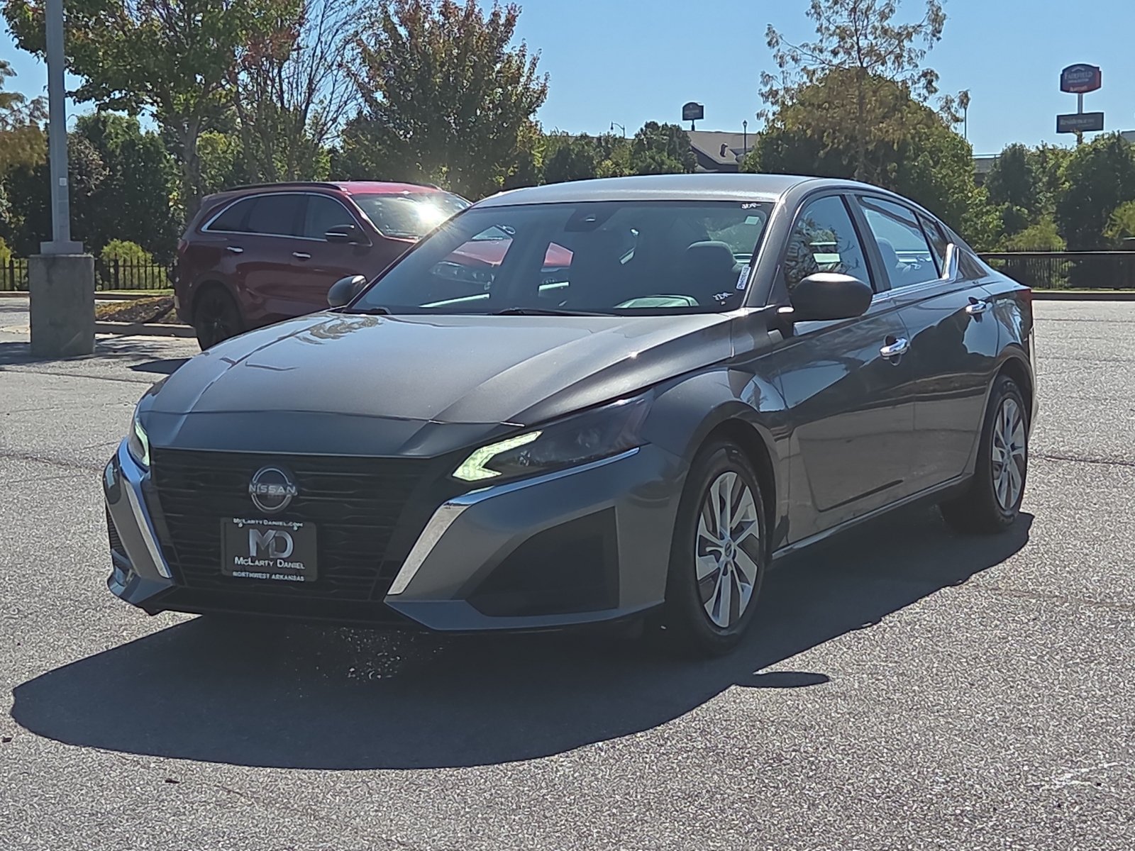 Used 2024 Nissan Altima 2.5 S FWD image 2