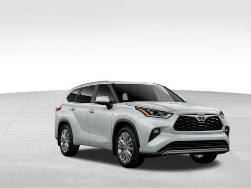 New 2026 Toyota Highlander Platinum image 15