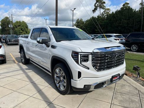 Used 2024 GMC Sierra 1500 Denali w/ Denali Reserve Package RWD image 3