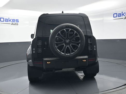Used 2025 Land Rover Defender 110 AWD/4WD image 7